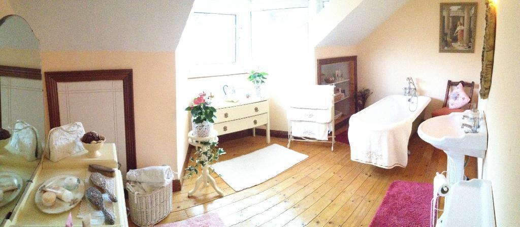 White Hill Country House B&B Castleblayney Rum bild